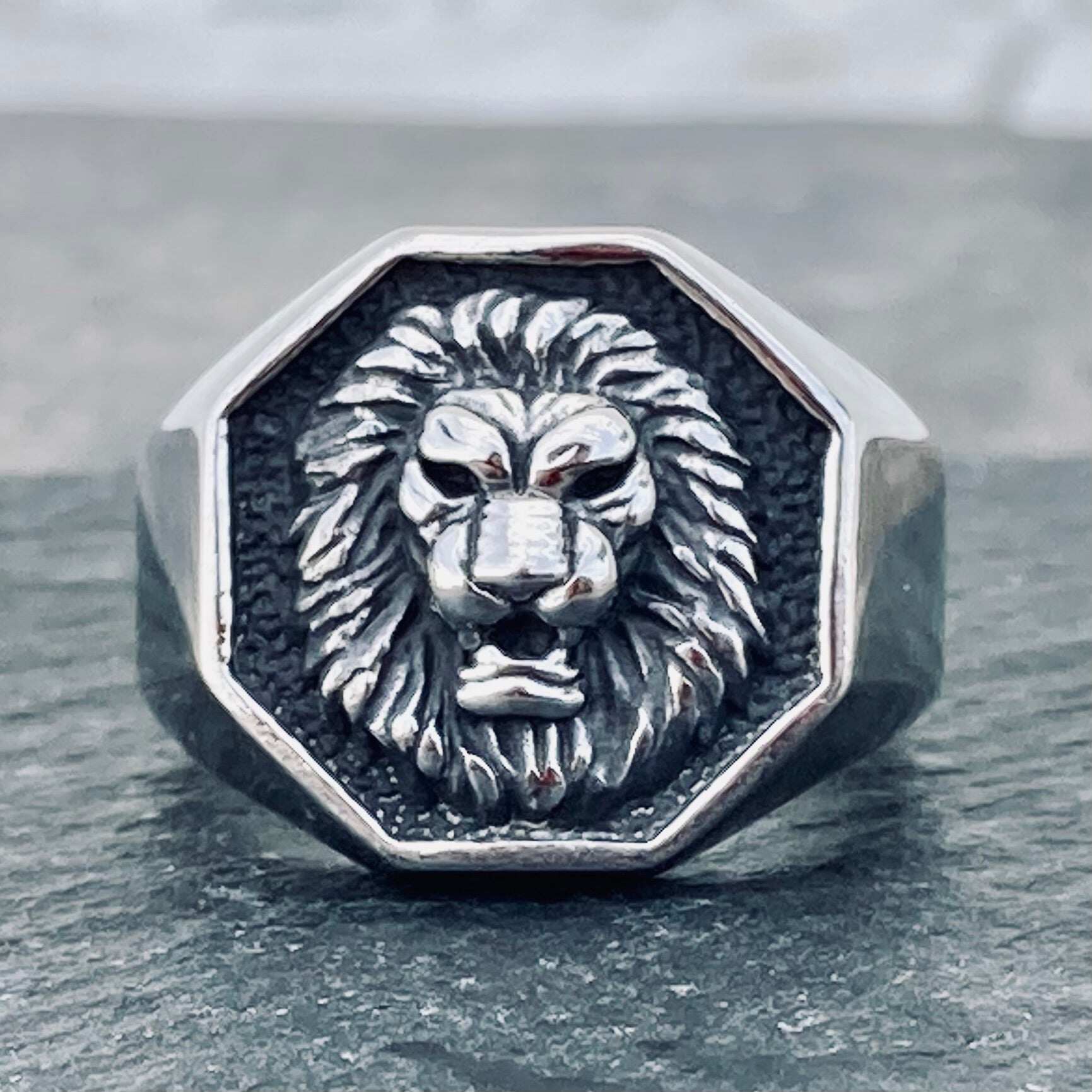 Lion Ring - Silver - Sizes 7-15 - R89